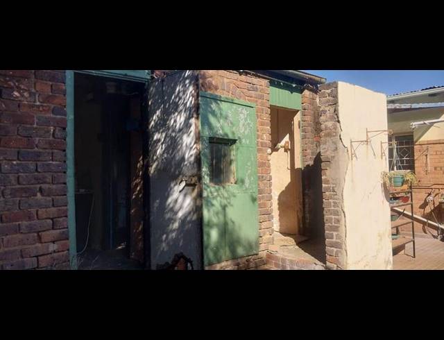 3 BEDROOM HOUSE FOR SALE IN KENSINGTON